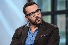 Diving into Jeremy Piven’s Character Choices: Analyzing his Roles post thumbnail image