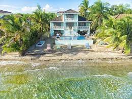 Live the Caribbean Lifestyle: Waterfront Properties in Belize post thumbnail image