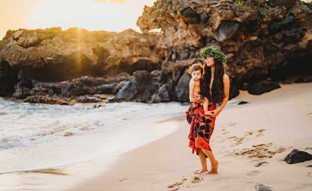 Oahu Family Portraits: Timeless Treasures from the Islands post thumbnail image