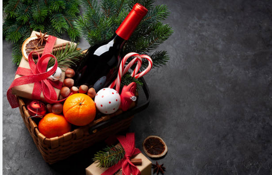 Holiday Delights: The Joy of Giving and Receiving Christmas Hampers post thumbnail image